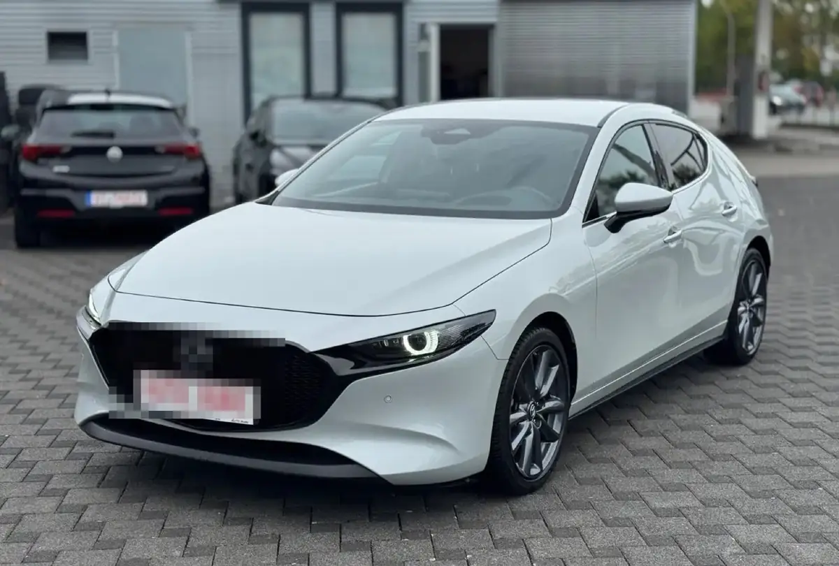 Mazda 3 2.5 Takumi 2025 d'occasion, 29 100 km, origine Allemagne