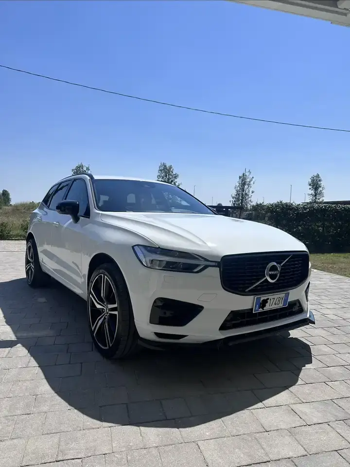 Volvo XC60 T8 Recharge 2020 d'occasion, 85 000 km, origine Italie