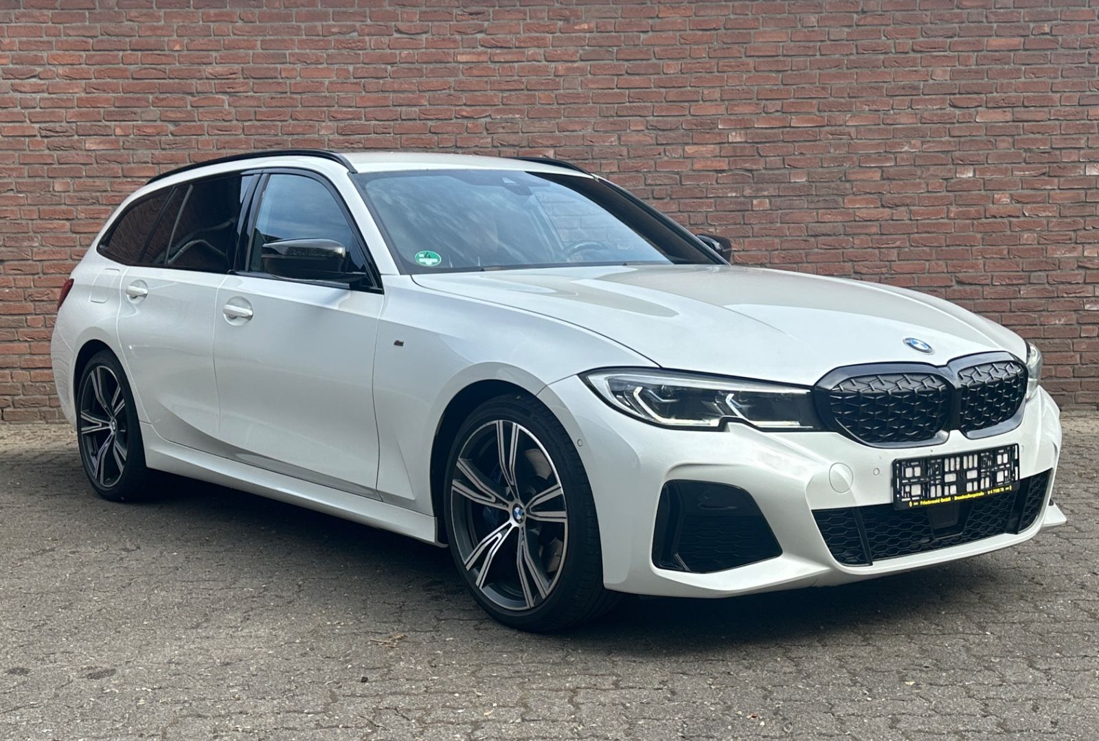 BMW M340d Touring — profil