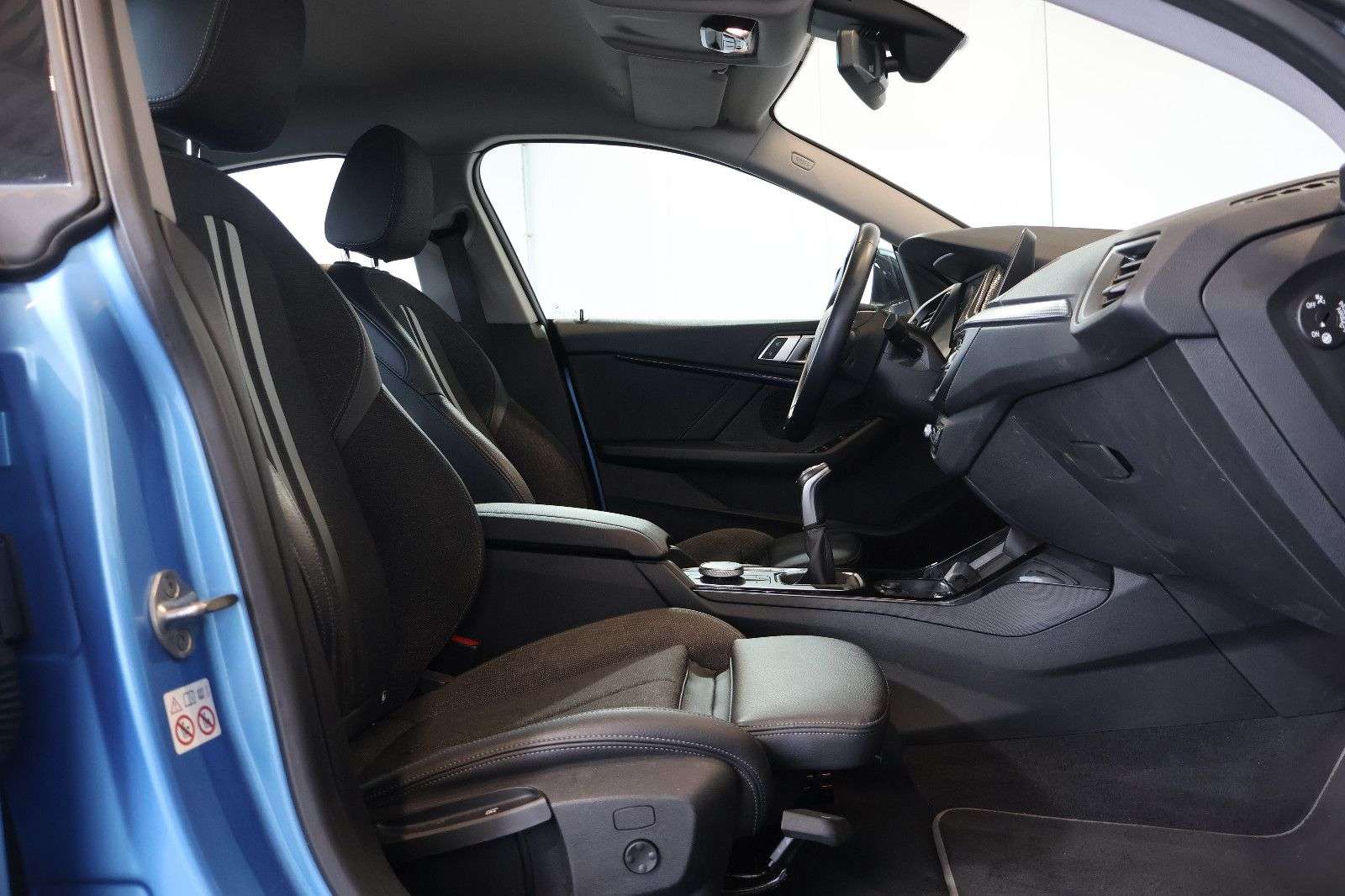 BMW 218d Gran Coupé Sport Line — photo 13
