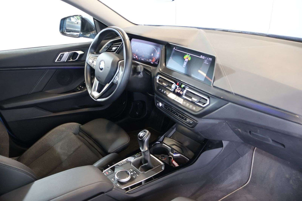 BMW 218d Gran Coupé Sport Line — photo 12