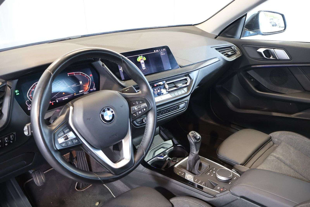BMW 218d Gran Coupé Sport Line — photo 10