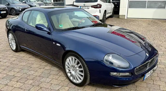 Maserati 4200 Coupé Cambiocorsa — 2e main, bleue