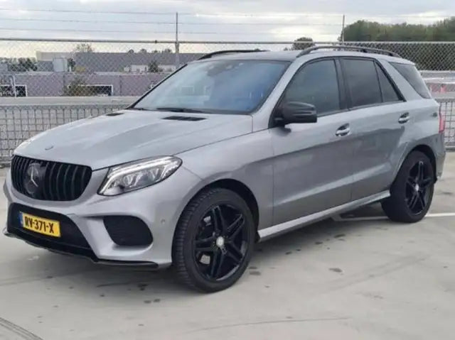 Mercedes-Benz GLE 350 d 4MATIC AMG — Airmatic récemment remplacée