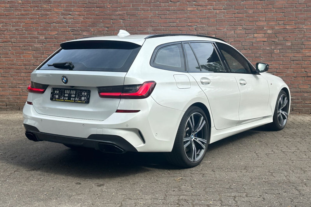 BMW M340d — intérieur cuir marron
