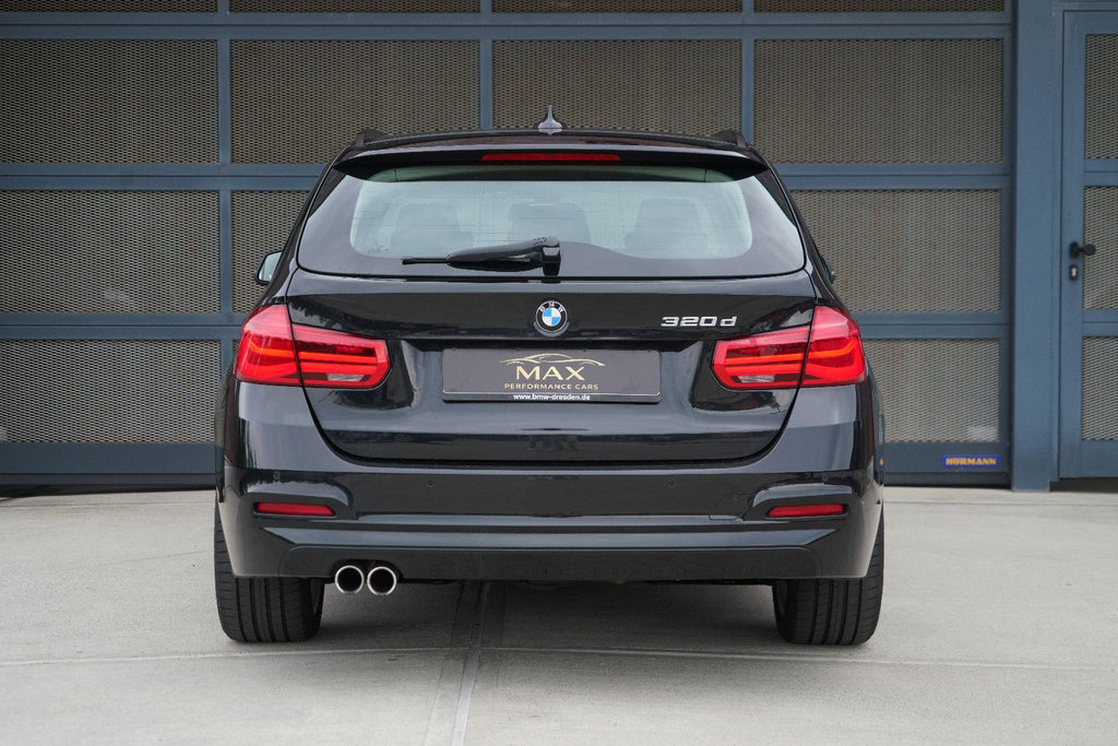BMW 320d — poste de conduite