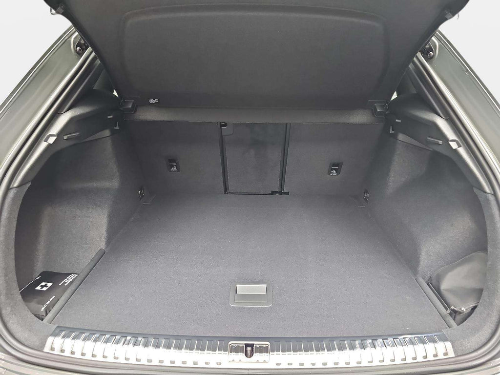 Audi Q3 35 TDI S line — photo 15