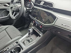 Audi Q3 35 TDI S line — photo 18