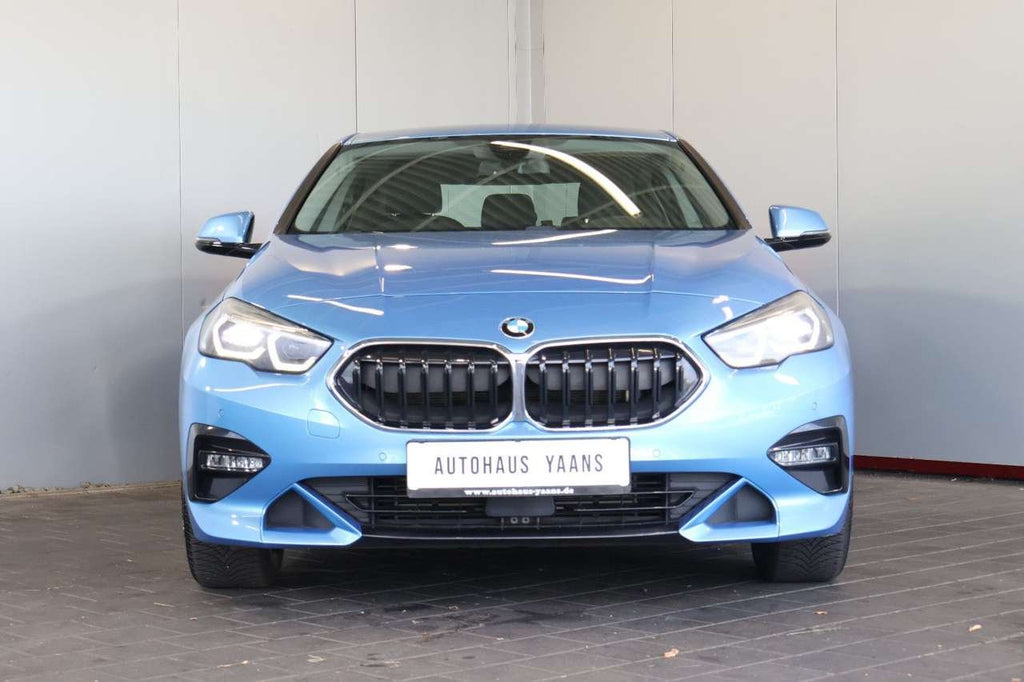 BMW 218d Gran Coupé Sport Line bleue